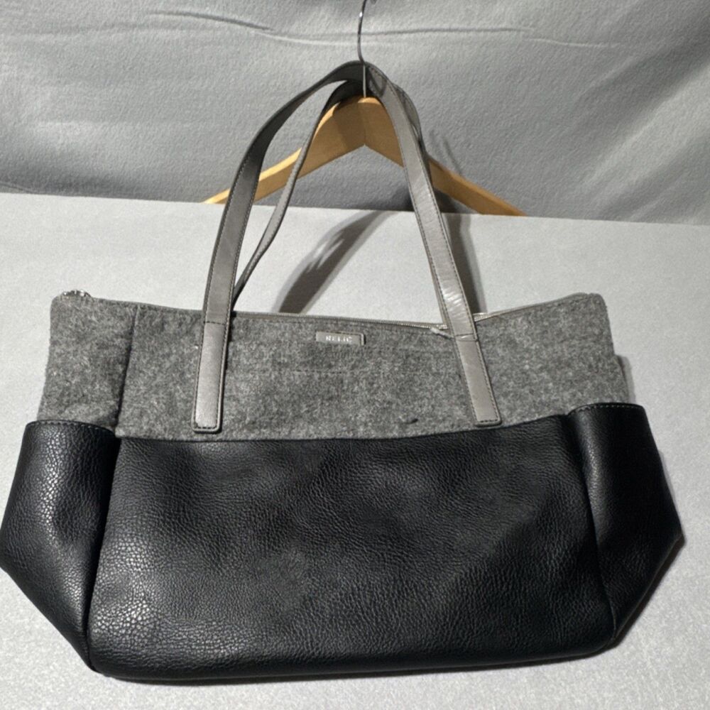 Relic Gray Black Colorblock Shoulder Bag Zipper Accent Pebbled Inner Pockets
